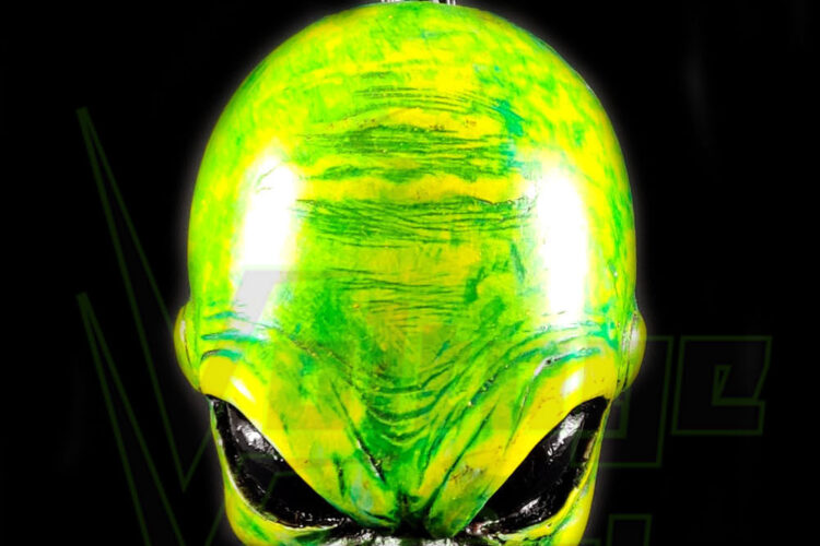 hand carved alien